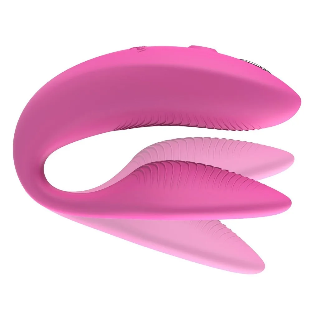 Onalarning keng dumba va tukli mushuklari Men jimirlab ketaman, siz tomosha qiling.